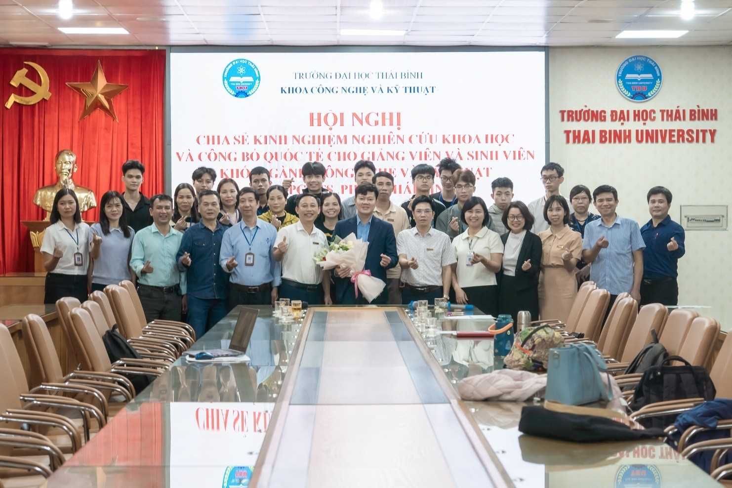 HỘI NGHỊ CHIA SẺ KINH NGHIỆM NGHIÊN CỨU KHOA HỌC VÀ CÔNG BỐ QUỐC TẾ CHO GIẢNG VIÊN VÀ SINH VIÊN KHỐI NGÀNH CÔNG NGHỆ VÀ KỸ THUẬT CỦA PGS.TS. PHẠM THÁI BÌNH